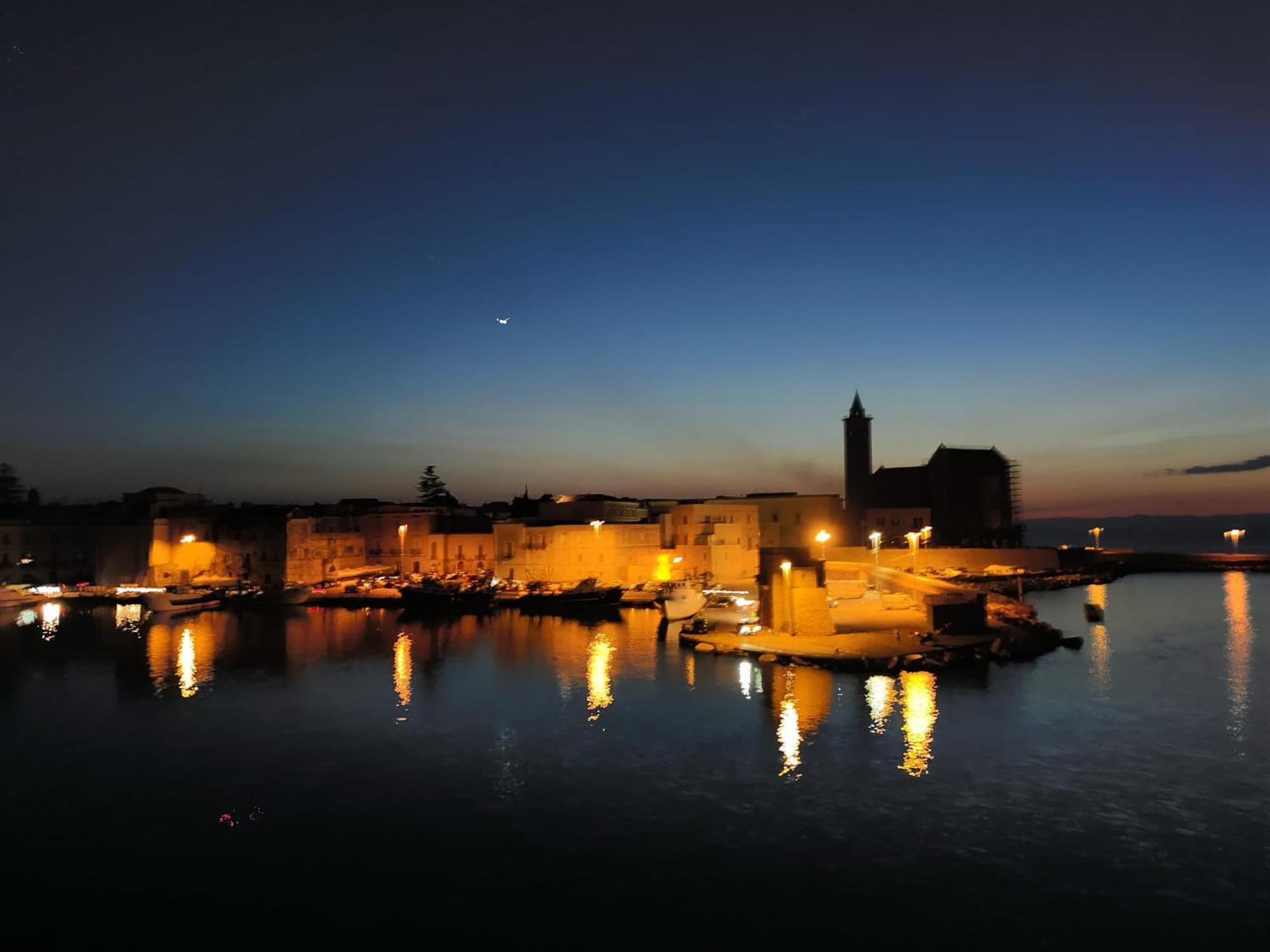Terra Di Trani Hotel Екстериор снимка